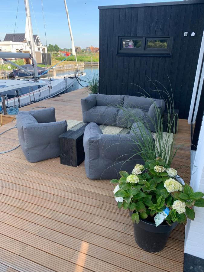 New High End Waterfront Family Villa スタフォーレン エクステリア 写真