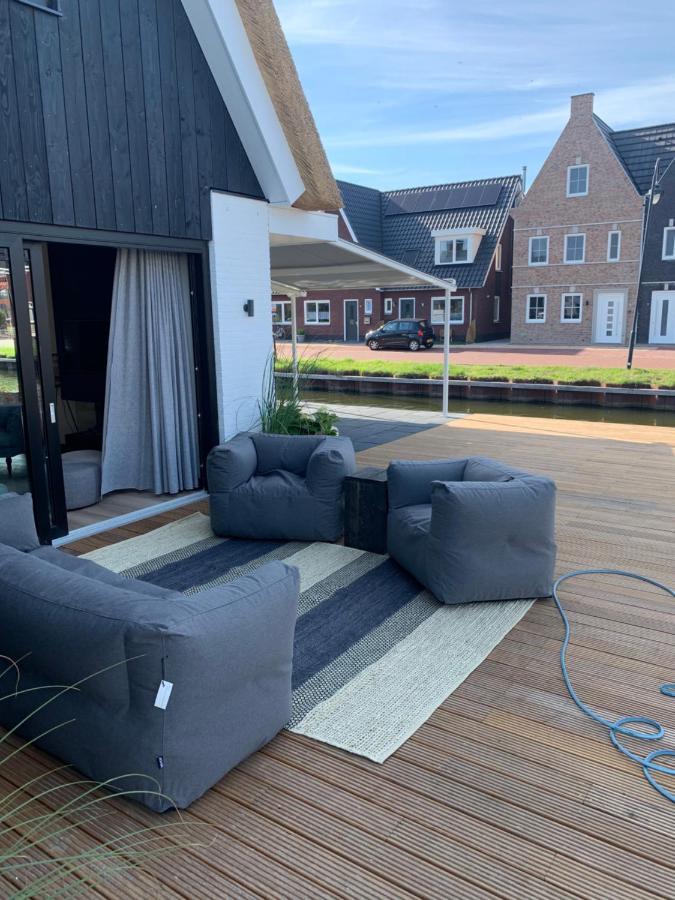 New High End Waterfront Family Villa スタフォーレン エクステリア 写真
