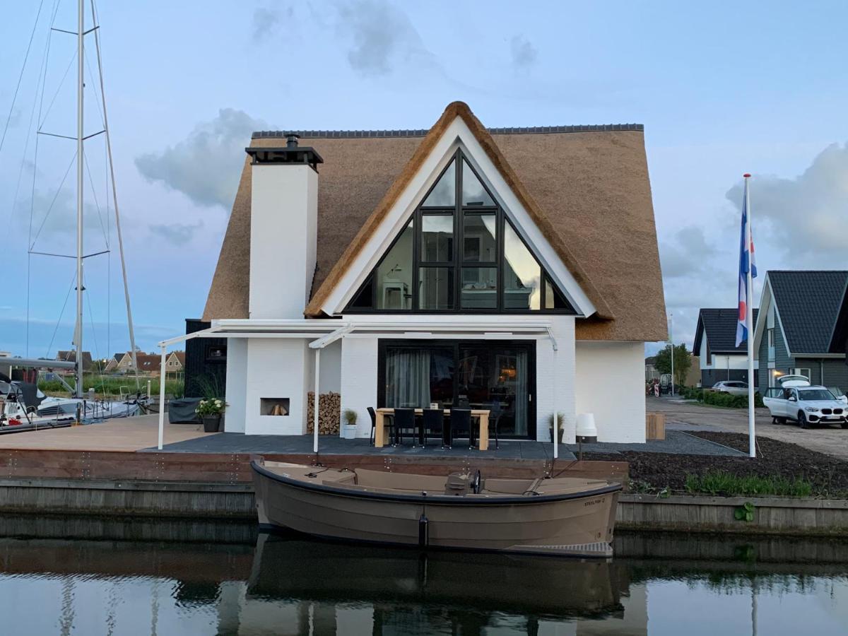 New High End Waterfront Family Villa スタフォーレン エクステリア 写真