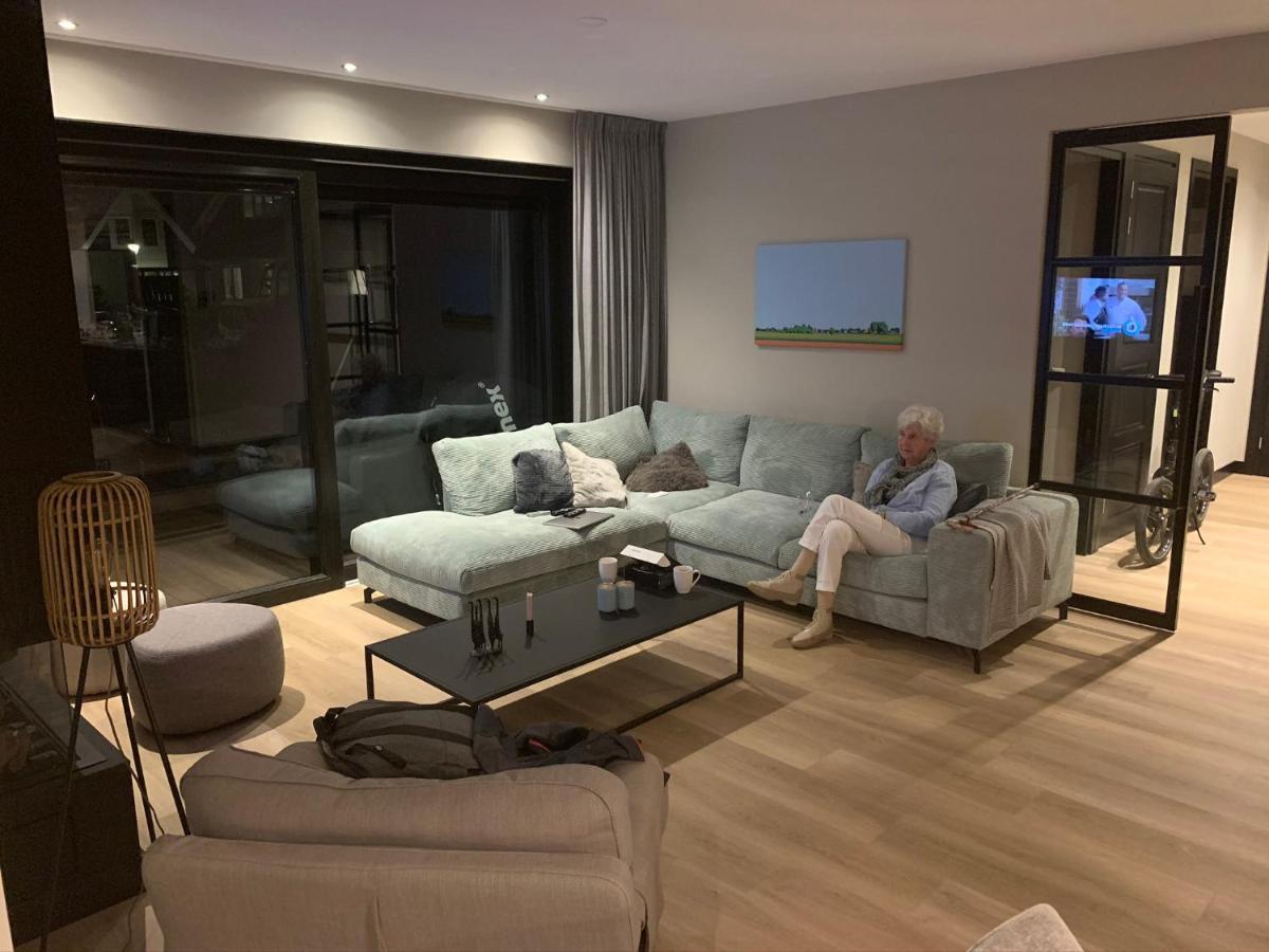 New High End Waterfront Family Villa スタフォーレン エクステリア 写真