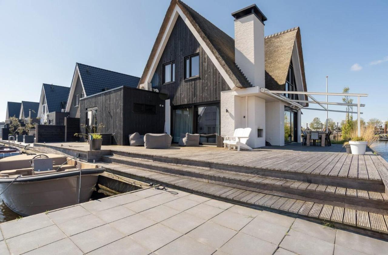 New High End Waterfront Family Villa スタフォーレン エクステリア 写真
